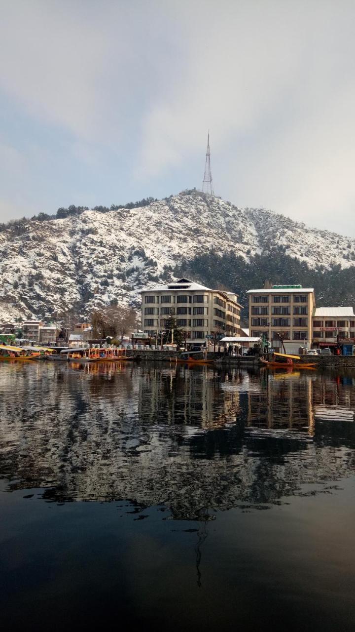 House Boat New Pala Palace Srīnagar Extérieur photo